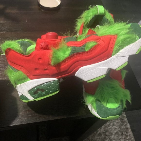 Mens Reebok Instapump Fury CV Green The Grinch Christmas Sneakers Shoes - NICE!! - Picture 1 of 4